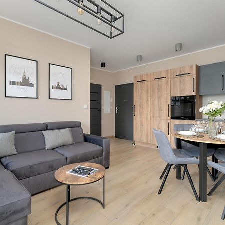 Cosy And Bright Apartment With Parking In Poznan By Noclegi Renters Extérieur photo