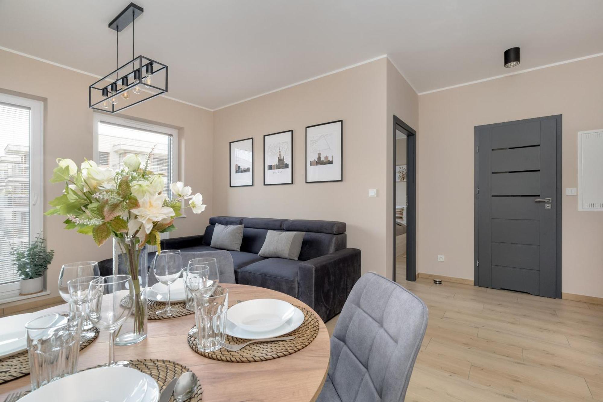 Cosy And Bright Apartment With Parking In Poznan By Noclegi Renters Extérieur photo